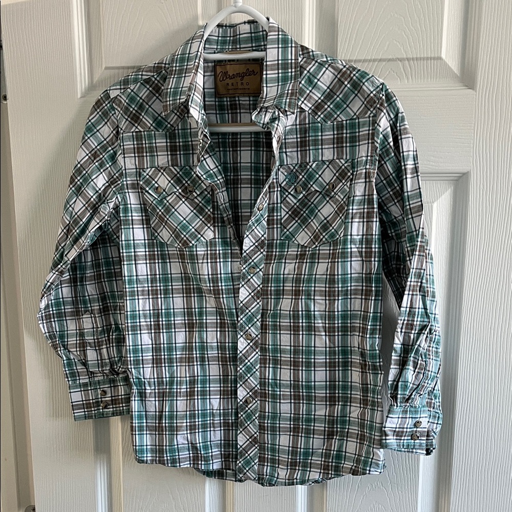 Wrangler Retro Girls Green and White Plaid Shirt.
